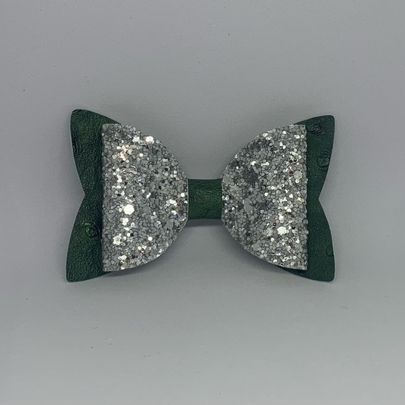 Handmade Faux Leather Hairbows - Picture 9 of 16